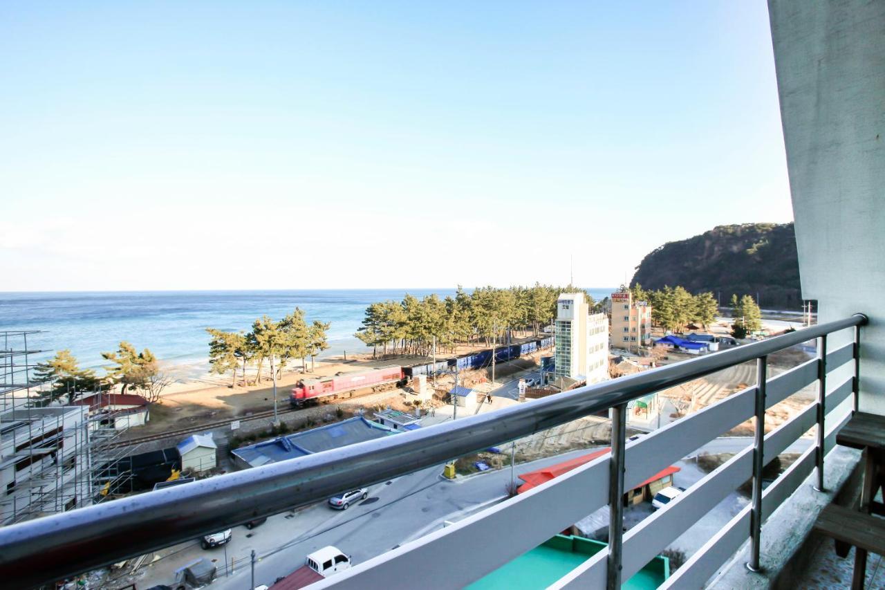 Dawoo Resortel Gangneung Luaran gambar